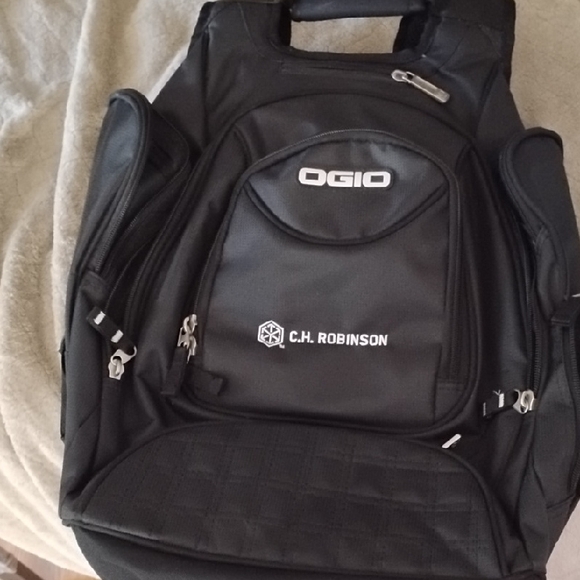 OGIO Men's Backpack in Black - Picture 1 of 6